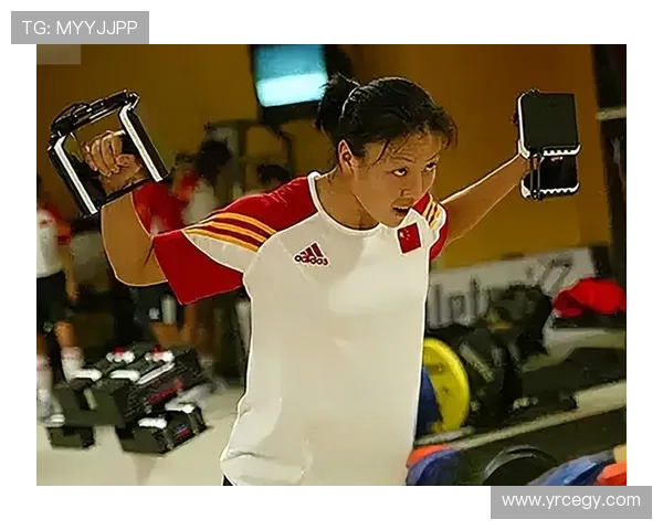 中国足球明星的女友们:她们背后的故事与光辉时刻 中国足球明星的女友们:她们背后的故事与光辉时刻