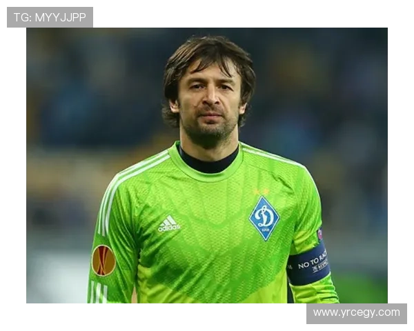 乌克兰足球历史上的传奇球星排名回顾与分析 乌克兰足球历史上的传奇球星排名回顾与分析