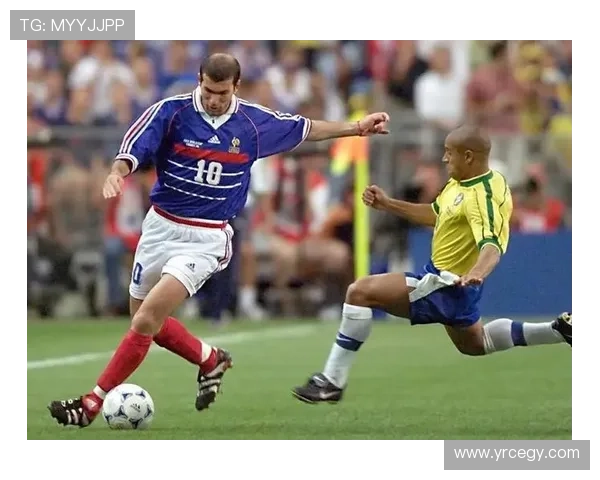 全球足球明星俱乐部深度解析与精彩瞬间回顾 全球足球明星俱乐部深度解析与精彩瞬间回顾