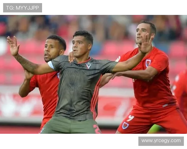 西安足球队在选拔赛中以98分稳居积分榜首位展现强劲实力 西安足球队在选拔赛中以98分稳居积分榜首位展现强劲实力